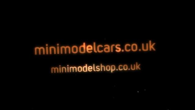 Mercedes Benz SLS AMG (2013) Minichamps 110033020 - 1:18 смотреть онлайн