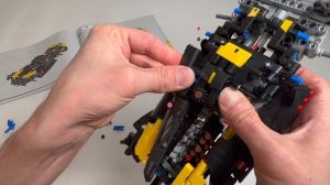 Обзор ЛЕГО Техник 42151 Бугатти Болид