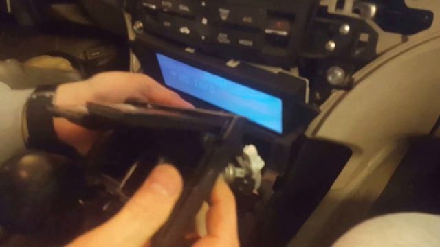 Снятие штатного головного устройства Honda Accord 8 в Get Low Sound смотреть онлайн