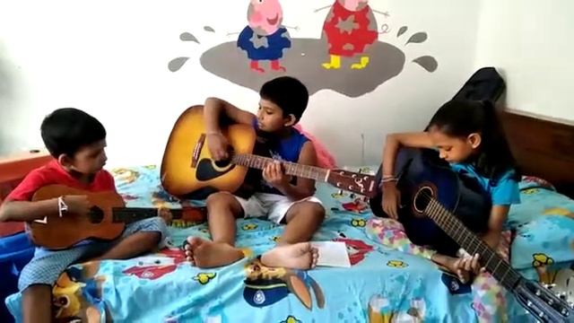 3Ts with their Guitars ❤️❤️❤️ смотреть онлайн