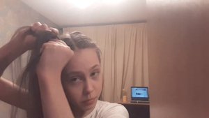 причёска в школу_французские косички  на самой себе!!!_видео урок  для девчонок_Алёна