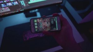 A phone with a hologram (Orig Jazza)
