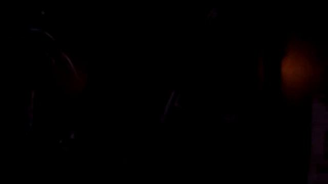 Кобыла и Трупоглазые Жабы - Возвращение Велоцираптора смотреть онлайн