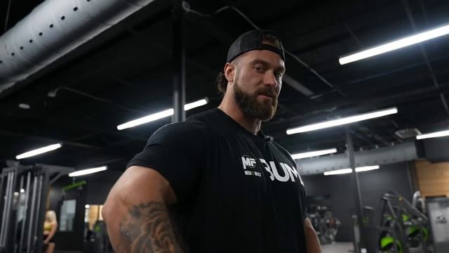 CBUM: Back Workout for Mass (Full Workout) смотреть онлайн