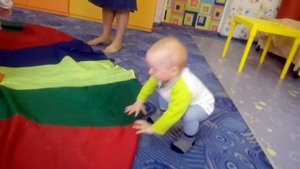 Развивающие игры с парашютом для детей
