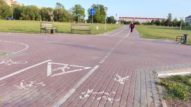 Прогулка на инвалидной коляске! Парк 1000-летия Витебска. Есть ли инклюзивная среда?