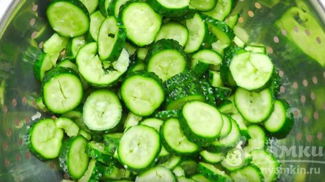 Острый салат из огурцов
