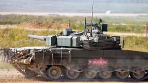 Танк Т-80БВМ при модернизации получил систему управления огнем от Т-90 и Т-72