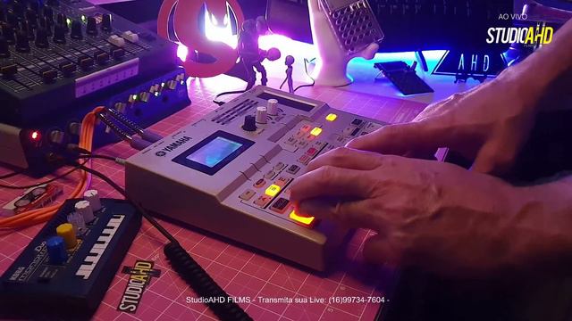 Drum and Bass - YAMAHA SU-200 смотреть онлайн