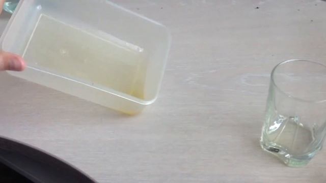 Опыт на впитываемость ткани, синтетика
