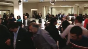 Поет Дима  и Шушин Мирзаевы .avi.mp4