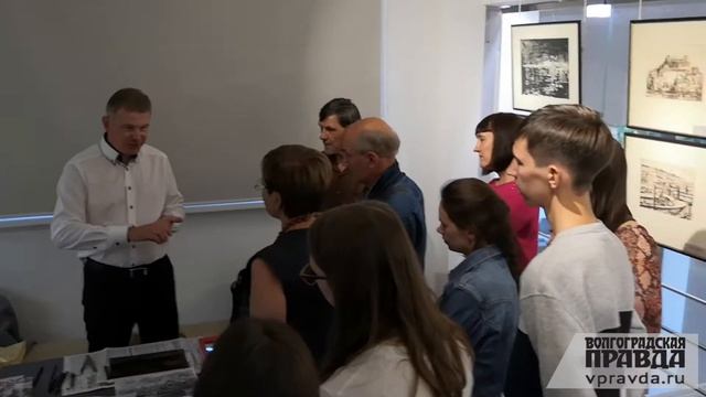 Художник из Питера показал волгоградцам, как «рисовать» иглой смотреть онлайн