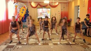 Танец _Дикари_ в детском саду.mp4