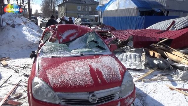 Ураган в Архангельске валил столбы и срывал крыши смотреть онлайн