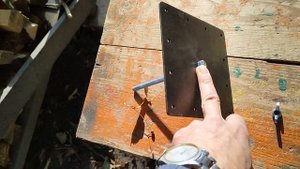 Крепление полноразмерного запасного колеса в багажнике Авео при установленной системе ГБО.