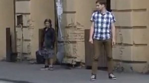 Пьяная пристала прикол