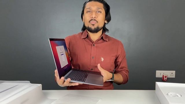 Apple Macbook Air M1 Chip Unboxing ??? #AppleM1Chip #MacbookAir2020 смотреть онлайн