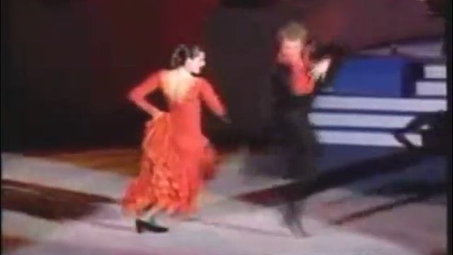 Maria Pages // She Floats смотреть онлайн