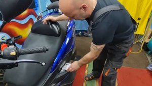 Yamaha majesty 400 подножки пассажира