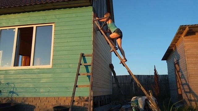 Отделка фасада имитацией бруса. Стена 3 день 4. Дом.