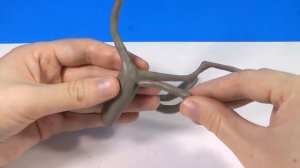 Оставайся в помещении Лепим Творения Тревора Хендерсона