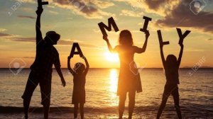 Ещё в начале сотворил Господь семью.Красивая христианская песня.