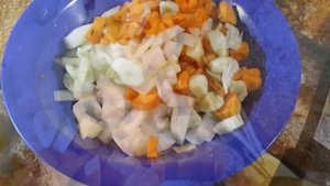 Как приготовить свинину с картошкой и грибами в мультиварке?