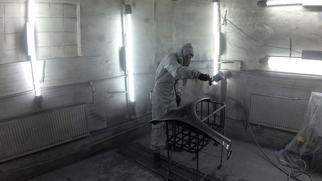 Не попали в цвет!? Шлифовка грунта и покраска Renault Megane 2. Часть 2 смотреть онлайн