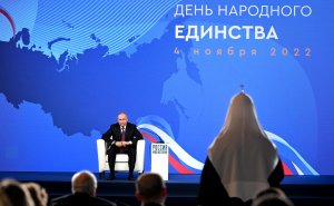 В. Путин встретился с историками и представителями традиционных религий России