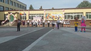 Песня "Школа - страна открытий" в исполнении Софьи Кашкаровой на 1 сентября 2023г.