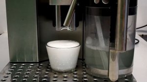 DeLonghi ESAM 6620 PrimaDonna jak vyčistit mlékovku - kapučinátor