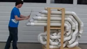 Барабанщик пластиковых труб