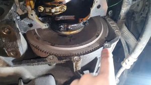 Замена прокладки поддона и датчика задней скорости Renault Scenic на моторах K4J, K4M