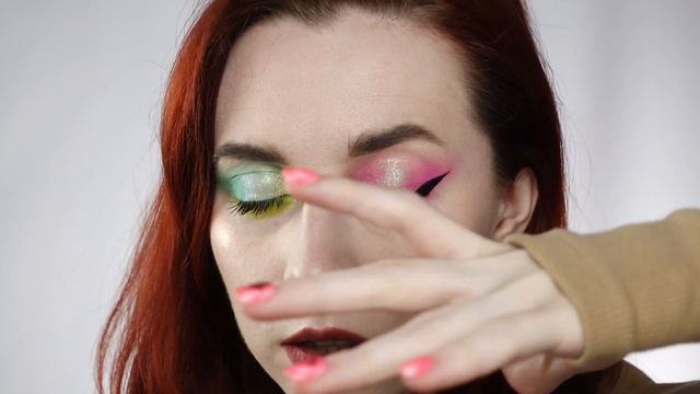 НОВЫЙ БРЕНД House Of Keys | KIDULT | Обзор на палетку | 4 макияжа одной палеткой смотреть онлайн