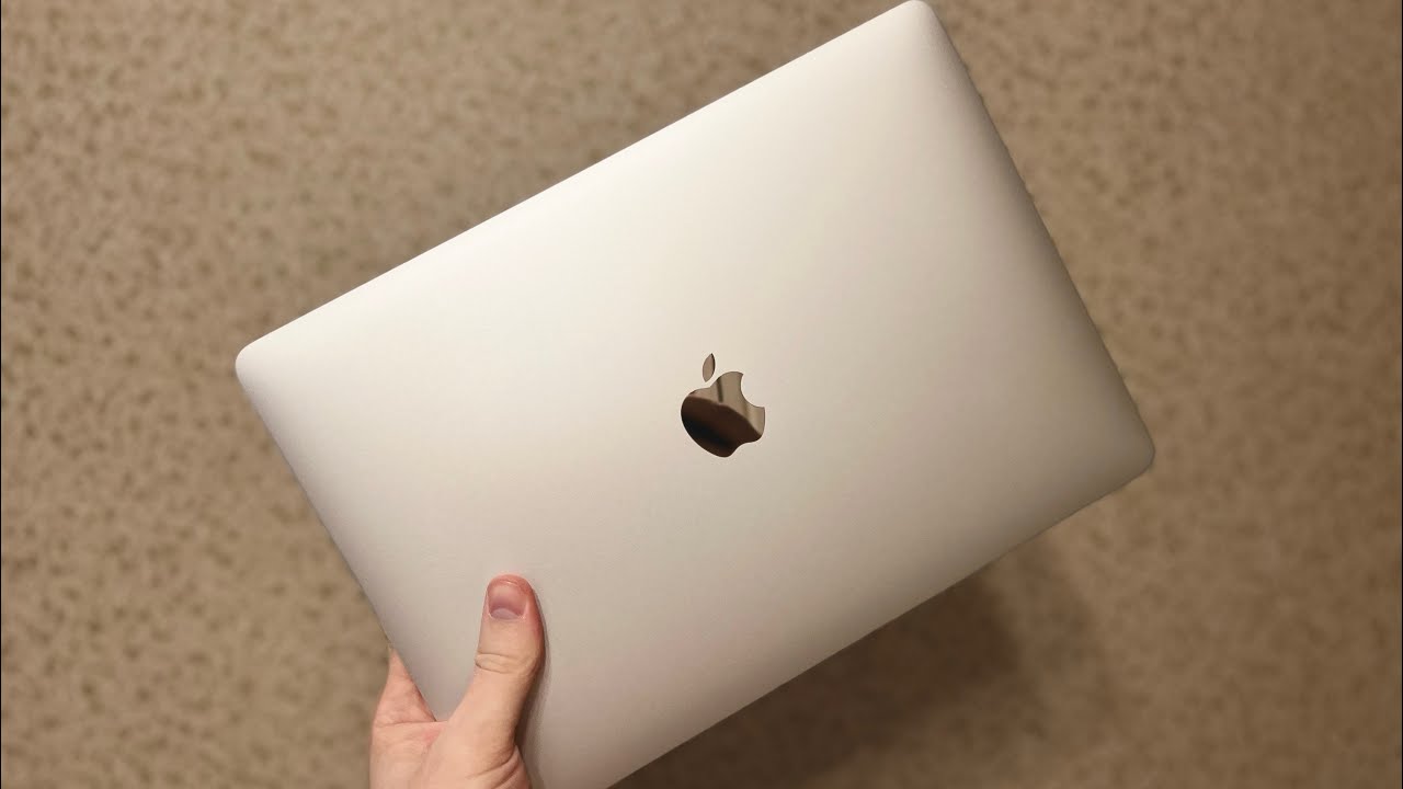 КУПИЛ САМЫЙ ЛУЧШИЙ APPLE MACBOOK AIR ЗА 77000 РУБЛЕЙ - ЭТО САМЫЙ M1 РАСПАКОВКА смотреть онлайн