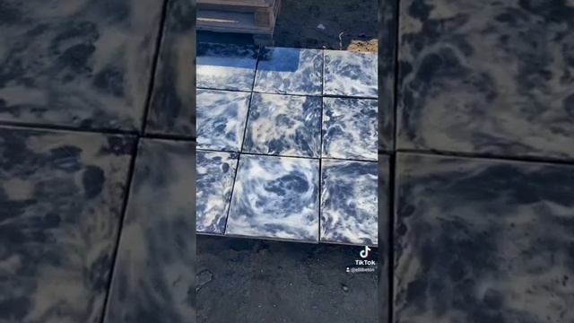 тротуарная плитка Гладкая 300х300х30 цвет чёрный мрамор