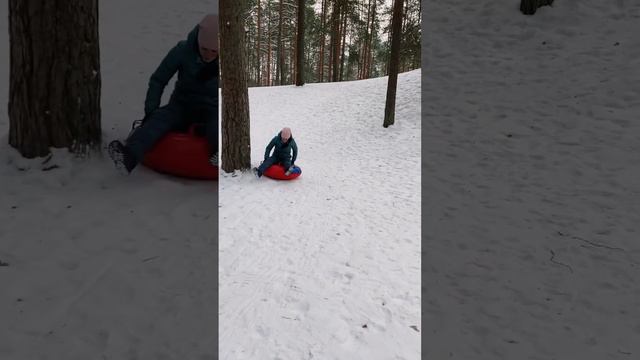 Другая сторона меня…🙃Любовь к деревьям и столбам у меня с детства-притягивает как магнитом 😅