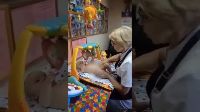 Как часто грудной ребенок должен ходить в туалет? смотреть онлайн