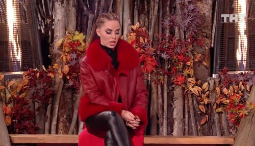 Бузова сиқырды сорып жатыр (фотоблогтар) Спикермен жыныстық қатынас