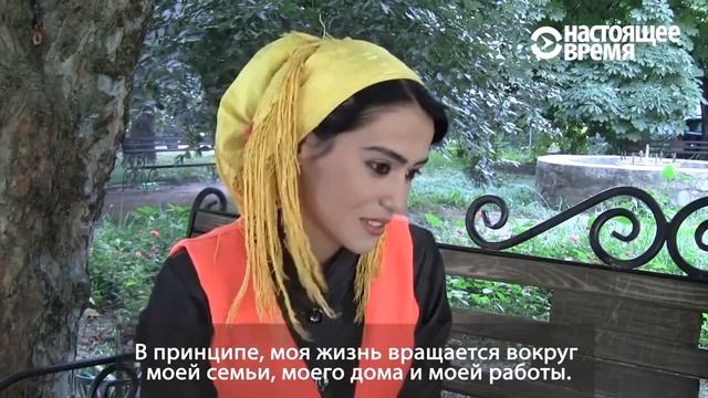 Красавица из Таджикистана: золушка с лопатой и граблями
