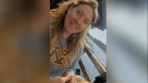 Дайвер находит в море фотоаппарат и увидев снимки, понимает что нужно найти хозяина