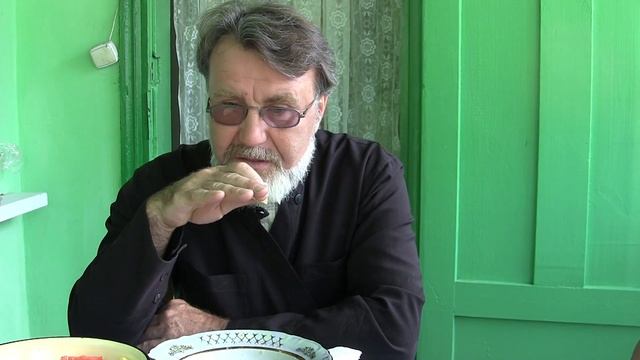 У матушки Елизаветы Готовим брынзу и картофельные клецки смотреть онлайн