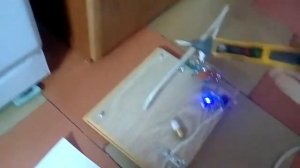 Модуляция статического электрического поля движением. Индикаторная отвёртка и статика 1600 В. Схема