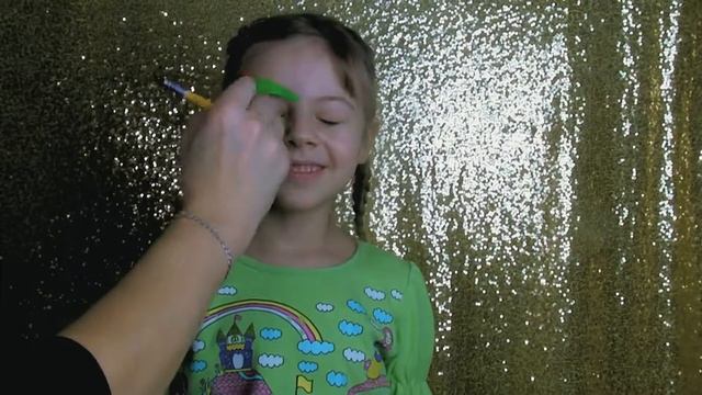 Детский аквагрим Рапунцель и хамелеон Паскаль Косплей принцессы смотреть онлайн