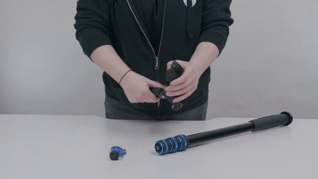 How to attach the 3 Legged Thing Docz Foot Stabiliser to a monopod смотреть онлайн