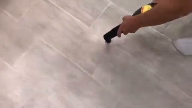 Чистка межплиточных шкаф паропылесосом Karcher