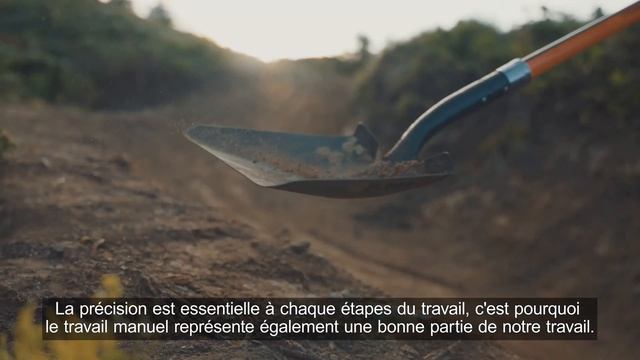 Construction sans émission d'un bike park dans les Alpes suisses смотреть онлайн