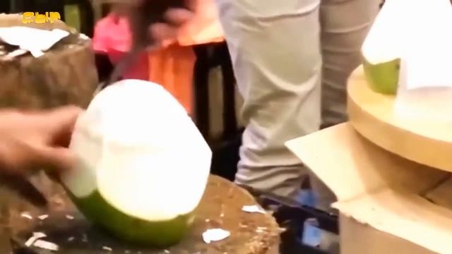 ПОВАРА 80 УРОВНЯ! БЫСТРАЯ НАРЕЗКА ПРОДУКТОВ ОТ ПРОФИ! ПРИКОЛЬНО! смотреть онлайн