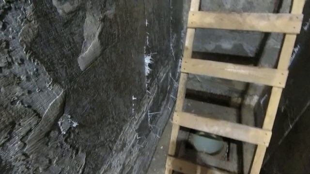 Сильно удивился, когда снял опалубку ямы