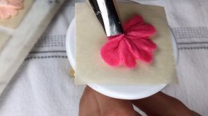 Easy flower piping tutorial | Buttercream primrose